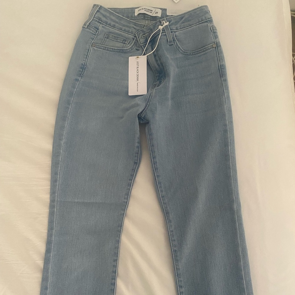 Stretchy denim mid rise size 27 light sky blue ank